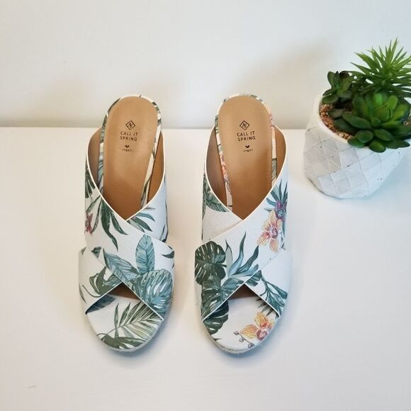 Call it spring peep toe platform sandals - Picture 2 of 8